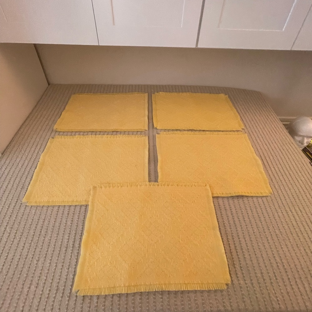 Set of 5 - Yellow Placemats